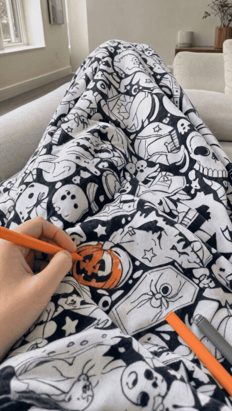 ColorWeen™ — Halloween Coloring Blanket