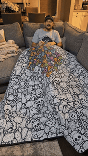 ColorWeen™ — Halloween Coloring Blanket