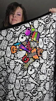 ColorWeen™ — Halloween Coloring Blanket